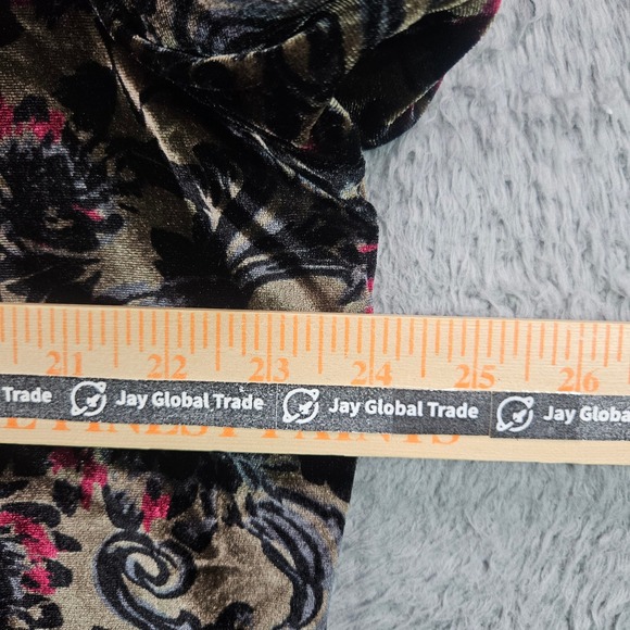 Susan Graver Velvet Burnout Floral Print 3/4 Sleeve V Neck Top Women XL - Picture 7 of 9